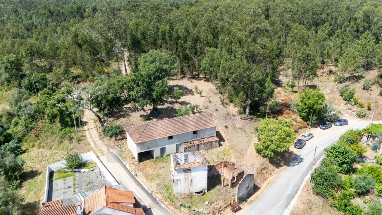 Moradia T2 para Venda em Malhou, Louriceira e Espinheiro Foto 1