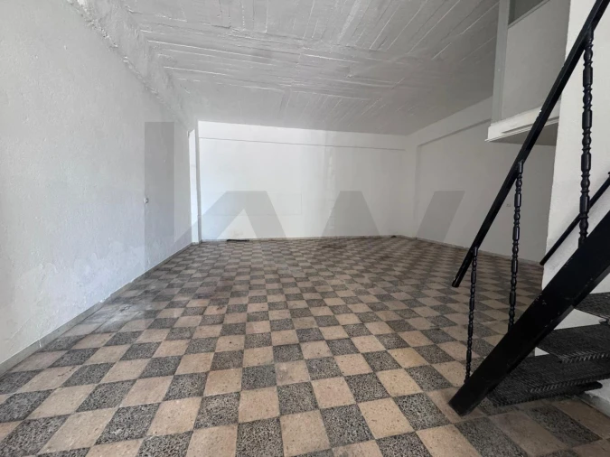 Armazém para Venda em Massamá e Monte Abraão Foto 8