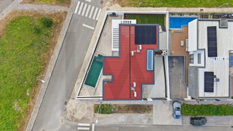 Moradia T3 para Venda em Queluz e Belas