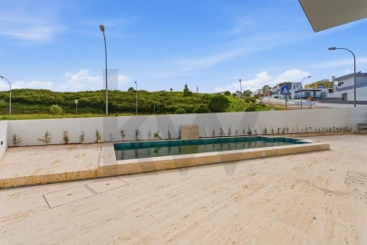 Moradia T3 para Venda em Queluz e Belas