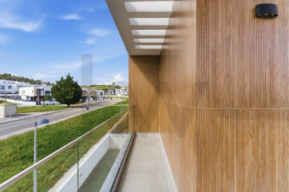 Moradia T3 para Venda em Queluz e Belas
