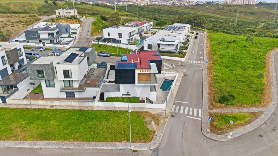 Moradia T3 para Venda em Queluz e Belas Foto 114