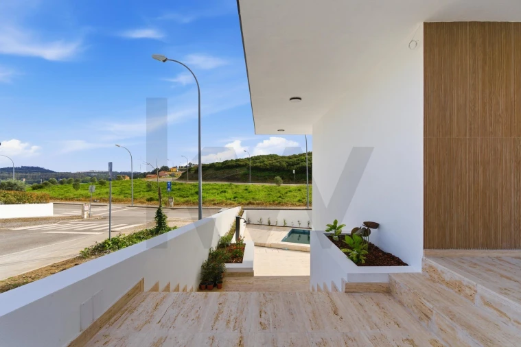Moradia T3 para Venda em Queluz e Belas Foto 34