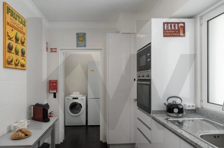Apartamento T1 para Venda em Caniço Foto 7