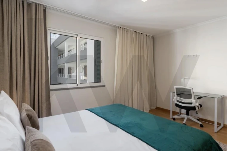 Apartamento T1 para Venda em Caniço Foto 8