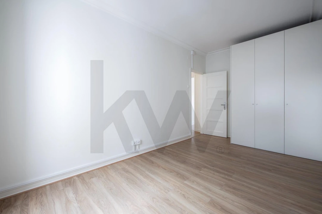 Apartamento T3 para Arrendamento em Oeiras e São Julião da Barra, Paço de Arcos e Caxias Foto 15