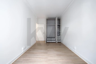 Apartamento T3 para Arrendamento em Oeiras e São Julião da Barra, Paço de Arcos e Caxias