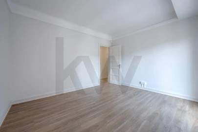 Apartamento T3 para Arrendamento em Oeiras e São Julião da Barra, Paço de Arcos e Caxias