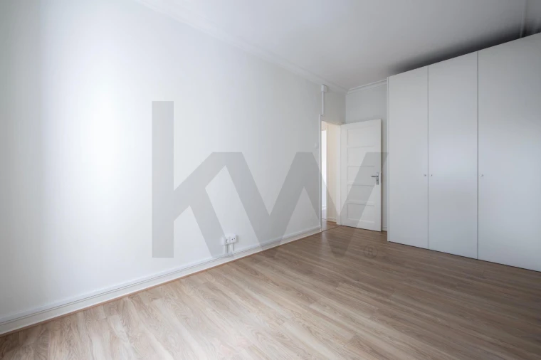 Apartamento T3 para Arrendamento em Oeiras e São Julião da Barra, Paço de Arcos e Caxias Foto 15