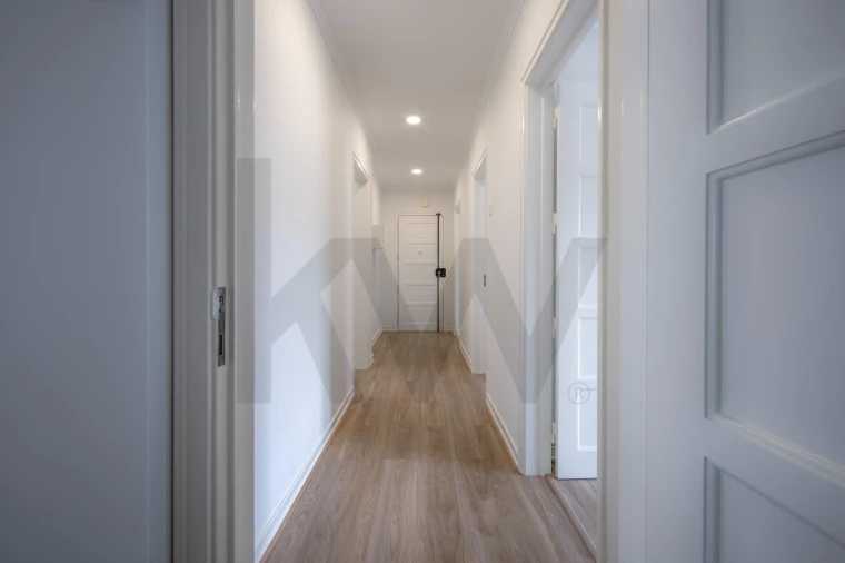 Apartamento T3 para Arrendamento em Oeiras e São Julião da Barra, Paço de Arcos e Caxias Foto 17