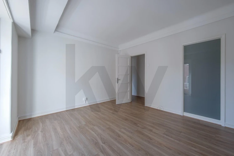 Apartamento T3 para Arrendamento em Oeiras e São Julião da Barra, Paço de Arcos e Caxias Foto 4