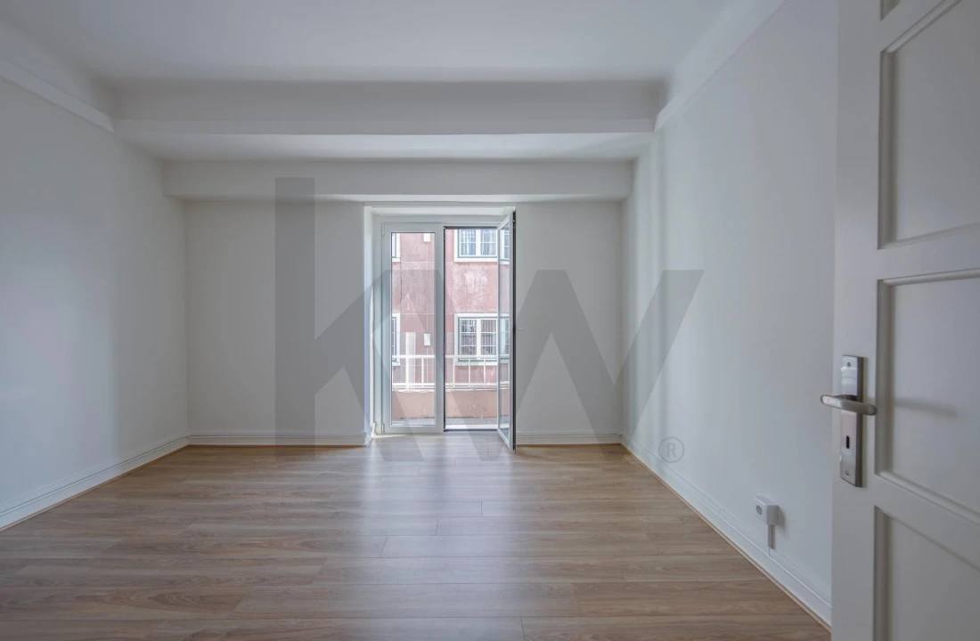 Apartamento T3 para Arrendamento em Oeiras e São Julião da Barra, Paço de Arcos e Caxias Foto 2