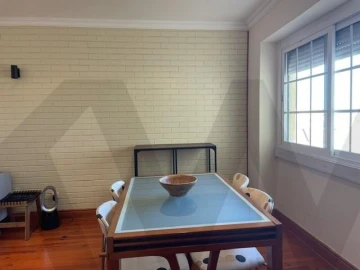 Apartamento T2 para Arrendamento em Penha de França