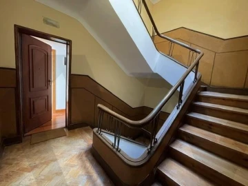 Apartamento T2 para Arrendamento em Penha de França