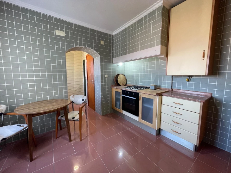 Apartamento T2 para Arrendamento em Penha de França Foto 12