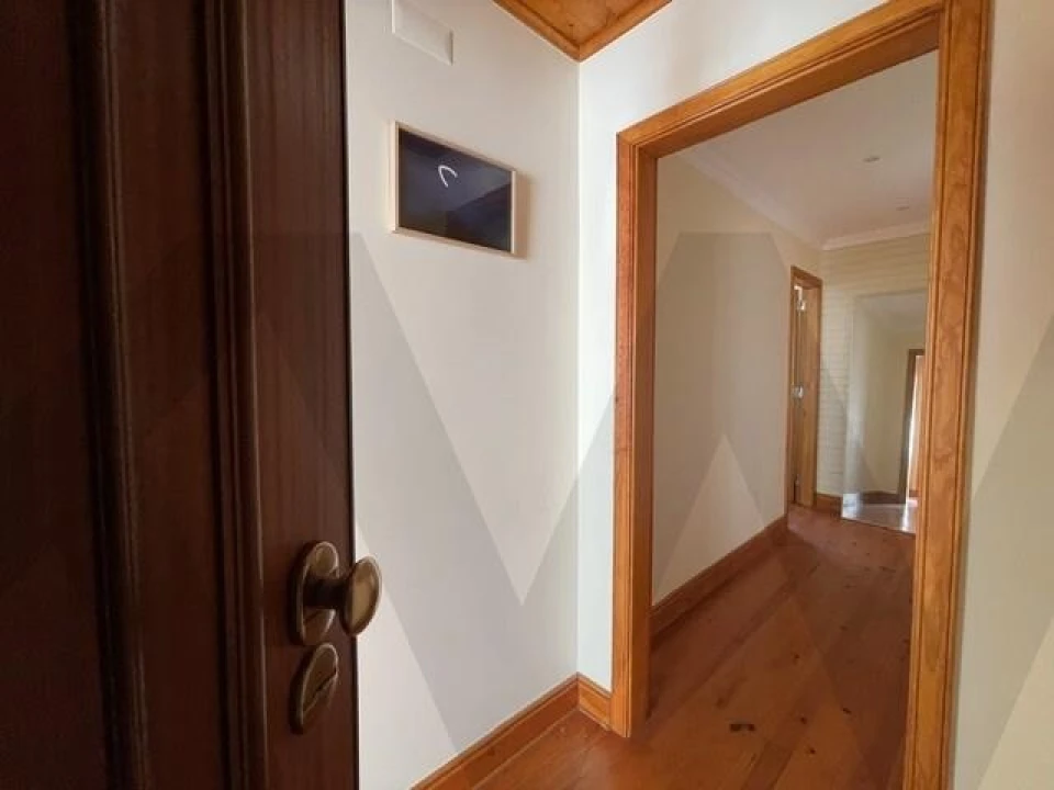 Apartamento T2 para Arrendamento em Penha de França Foto 19