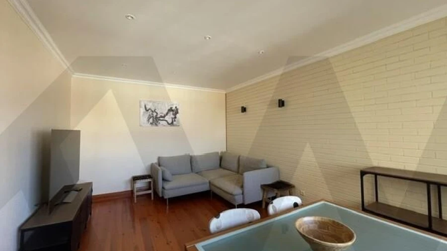 Apartamento T2 para Arrendamento em Penha de França