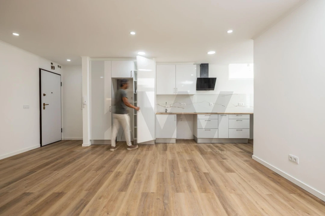 Apartamento T2 para Venda em Odivelas Foto 1
