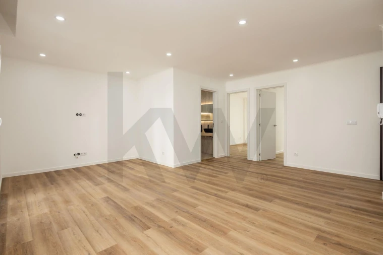Apartamento T2 para Venda em Odivelas Foto 6