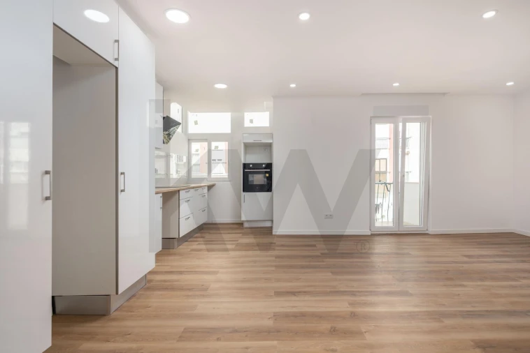 Apartamento T2 para Venda em Odivelas Foto 7