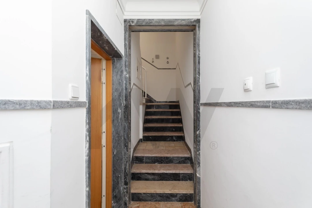 Apartamento T1 para Arrendamento em Estrela Foto 24