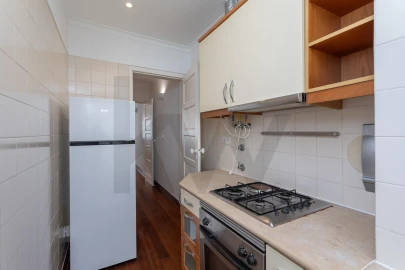Apartamento T1 para Arrendamento em Estrela