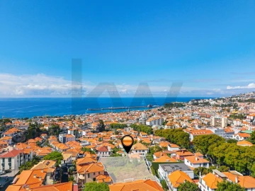Terreno para Venda em Funchal (Santa Luzia)