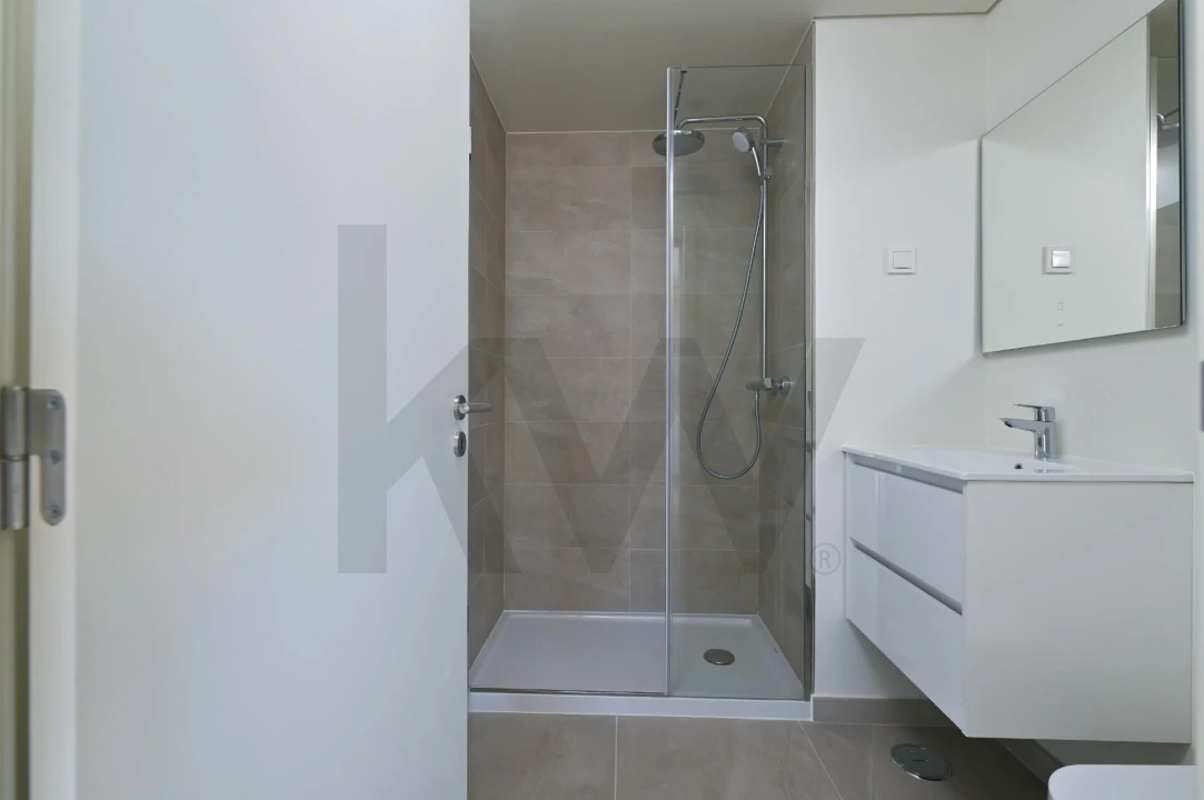 Apartamento T4 para Venda em Algés, Linda-A-Velha e Cruz Quebrada-Dafundo Foto 17