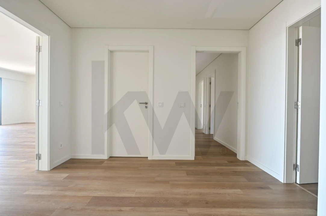 Apartamento T4 para Venda em Algés, Linda-A-Velha e Cruz Quebrada-Dafundo Foto 10