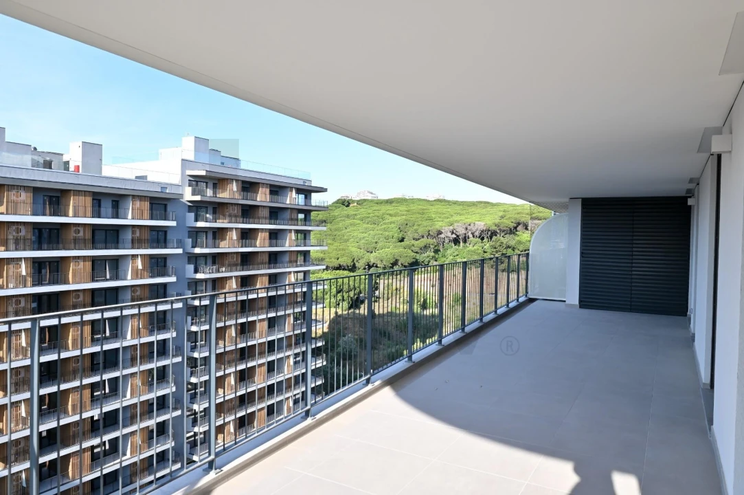 Apartamento T4 para Venda em Algés, Linda-A-Velha e Cruz Quebrada-Dafundo Foto 12