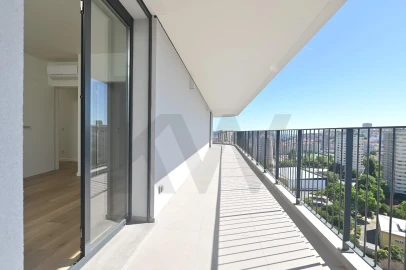 Apartamento T4 para Venda em Algés, Linda-A-Velha e Cruz Quebrada-Dafundo