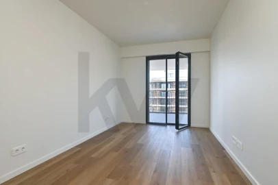 Apartamento T4 para Venda em Algés, Linda-A-Velha e Cruz Quebrada-Dafundo