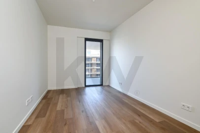 Apartamento T4 para Venda em Algés, Linda-A-Velha e Cruz Quebrada-Dafundo