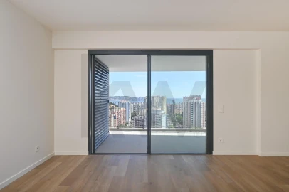 Apartamento T4 para Venda em Algés, Linda-A-Velha e Cruz Quebrada-Dafundo