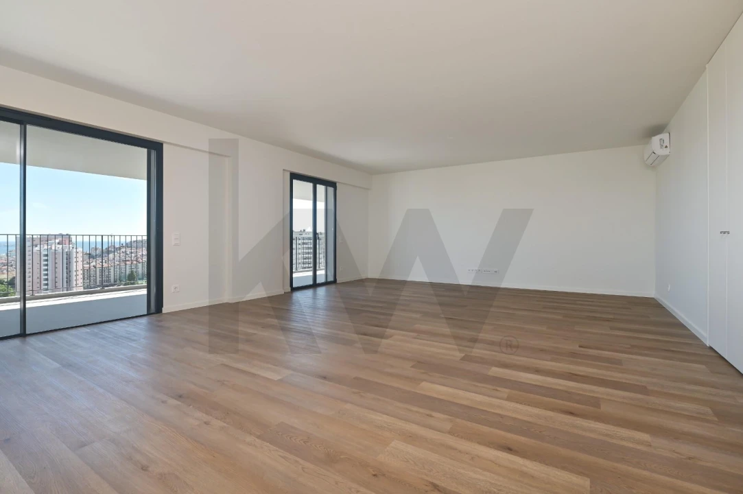 Apartamento T4 para Venda em Algés, Linda-A-Velha e Cruz Quebrada-Dafundo Foto 3