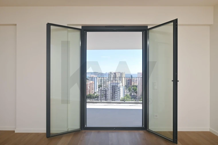 Apartamento T4 para Venda em Algés, Linda-A-Velha e Cruz Quebrada-Dafundo Foto 5