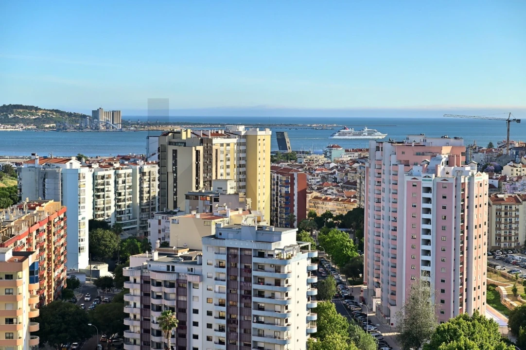 Apartamento T4 para Venda em Algés, Linda-A-Velha e Cruz Quebrada-Dafundo Foto 34