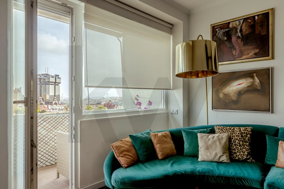 Apartamento T3 para Venda em Campolide Foto 15