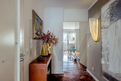 Apartamento T3 para Venda em Campolide