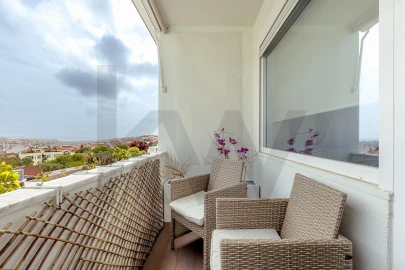 Apartamento T3 para Venda em Campolide