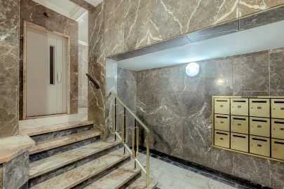 Apartamento T3 para Venda em Campolide