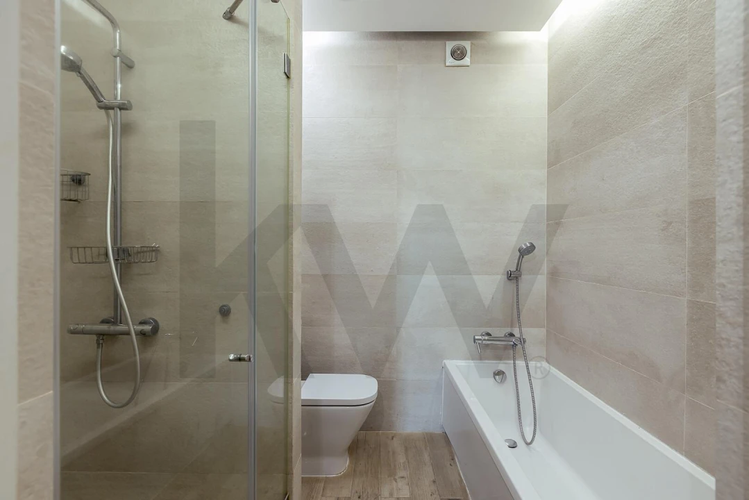 Apartamento T3 para Venda em Campolide Foto 47