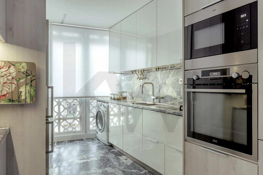 Apartamento T3 para Venda em Campolide Foto 20