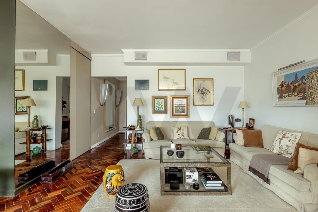 Apartamento T3 para Venda em Campolide Foto 4