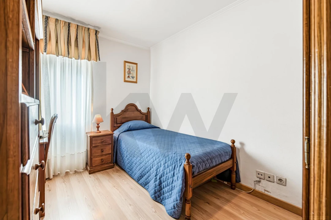Apartamento T2 para Venda em São Domingos de Rana Foto 21