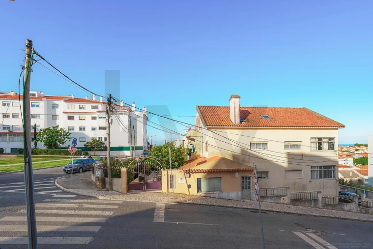 Apartamento T2 para Venda em São Domingos de Rana Foto 7