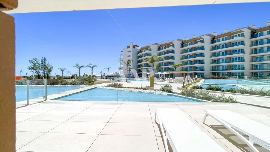 Apartamento T2 para Venda em Quarteira Foto 5