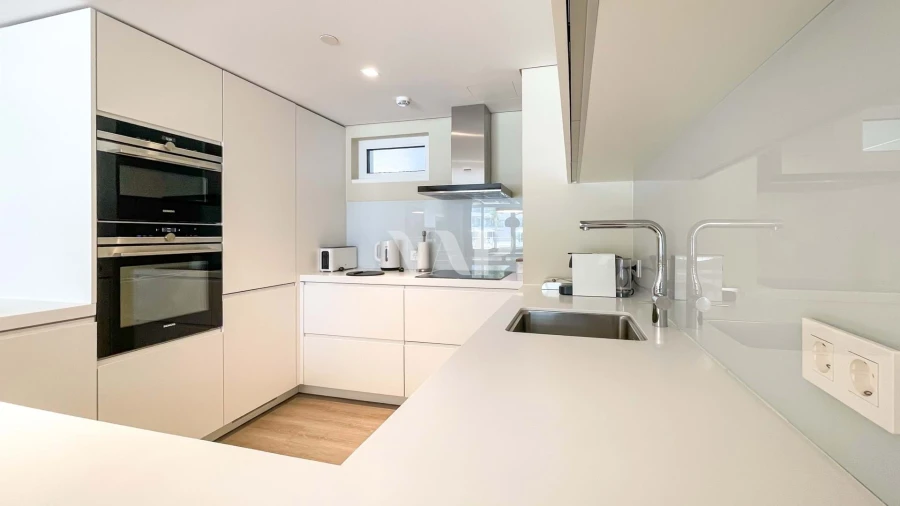 Apartamento T2 para Venda em Quarteira Foto 13