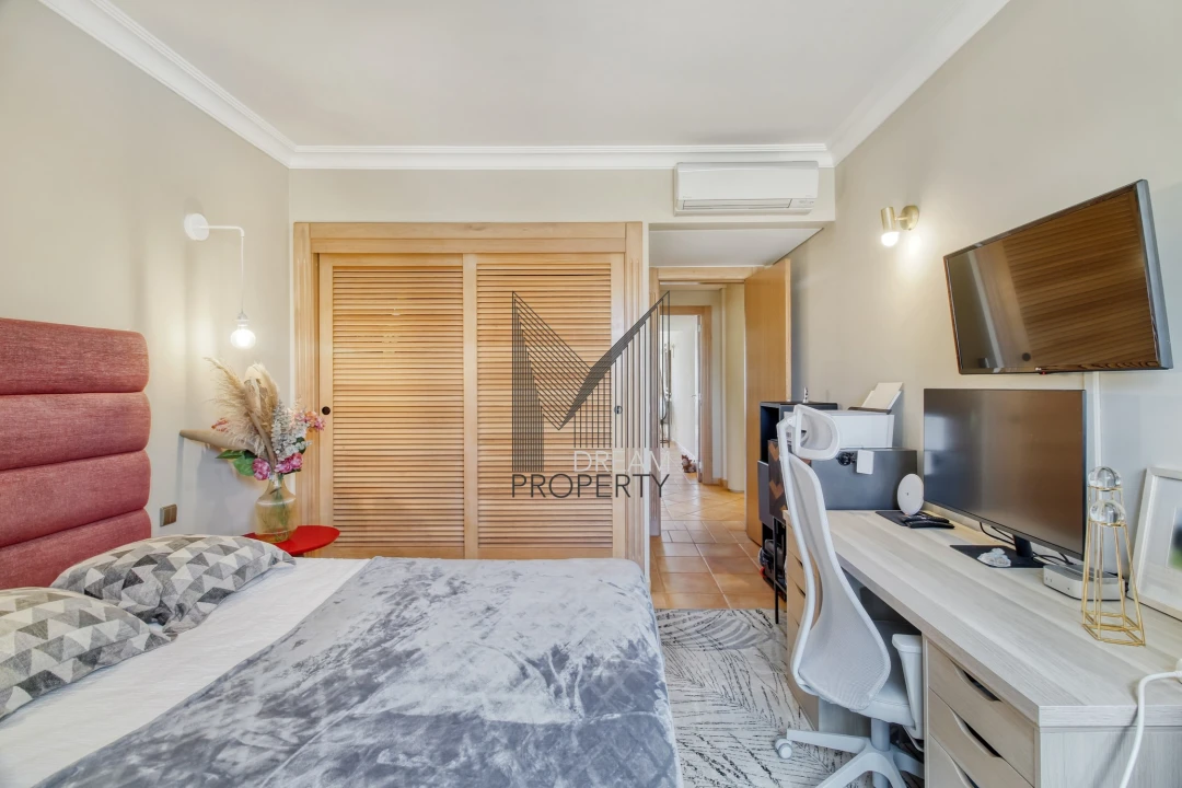 Apartamento T2 para Venda em Quarteira Foto 20