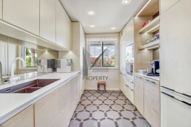 Apartamento T2 para Venda em Quarteira Foto 14